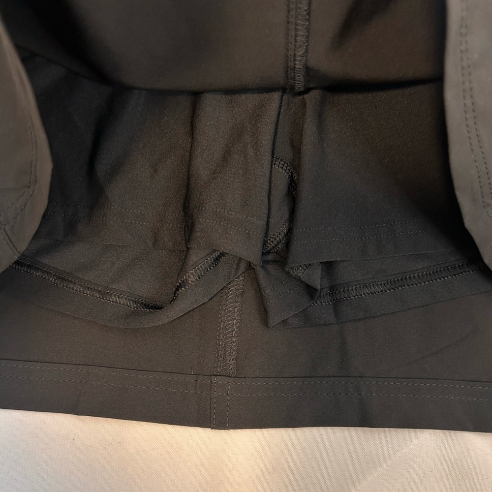 Eddie Bauer Women's Adventurer 2.0 Skort Black Stretch Storm Repel Women’s 12 - Picture 6 of 7